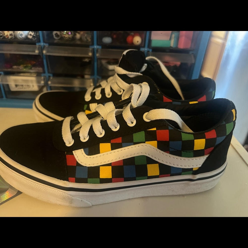 Size 2.5 youth Vans sneakers